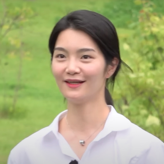 【나솔 23기 현숙】 BVLGARI 불가리 비제로원 네클리스 스몰 라운드 펜던트 화이트 ▶매장-595만원◀