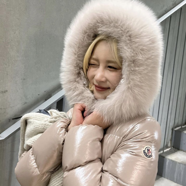 【우주소녀 다영】 MONCLER 몽클레어 SERIFUR 세리퍼 ▶매장-300만원◀